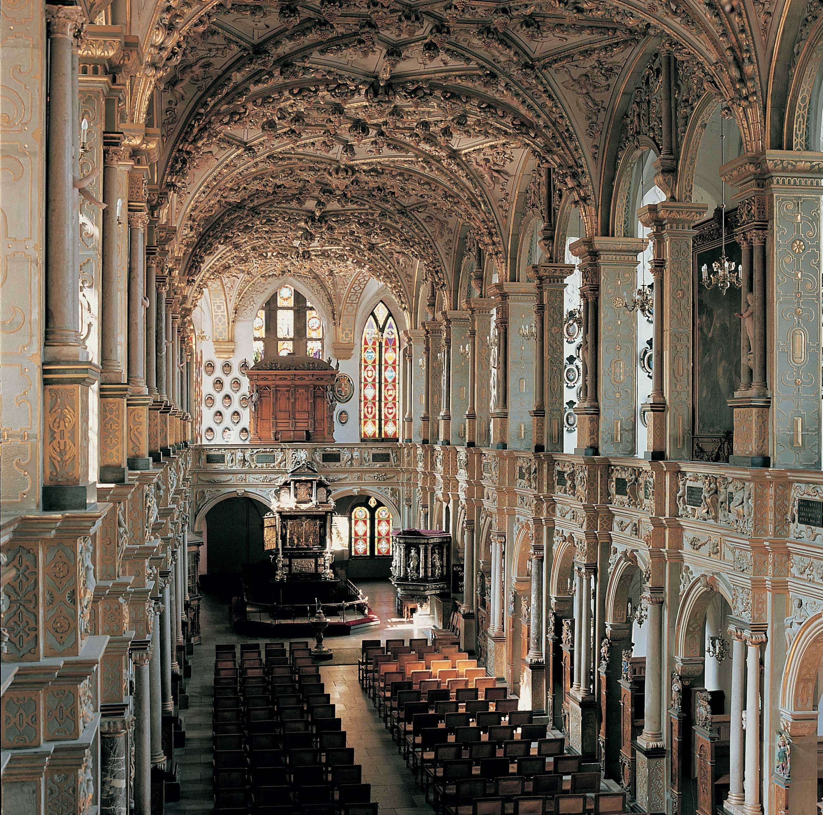 Amura,Dinamarca,Vikingos,Rey Harald,piedras rúnicas de Jelling,daneses,felicidad, Chapel at the Frederiksborg Castle.<br /> 