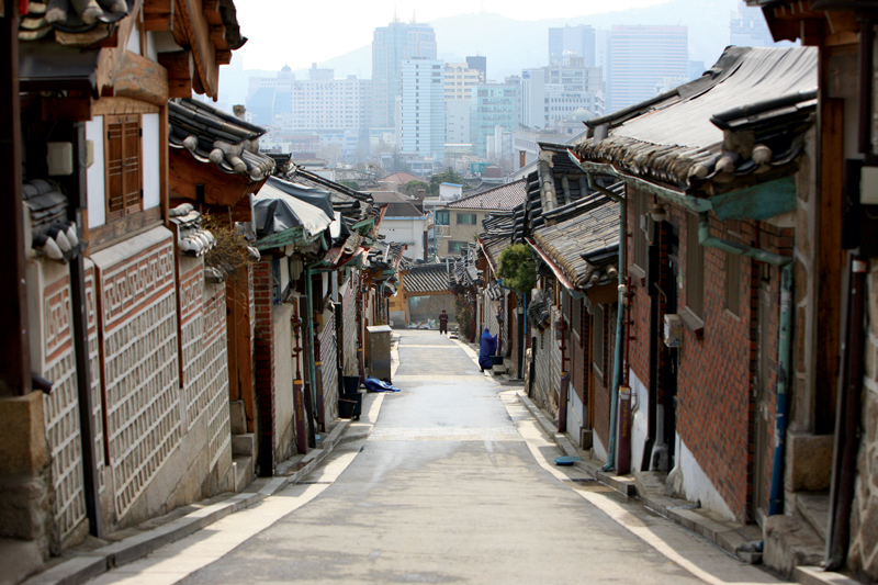 Amura,Corea del Sur,South Korea,Seúl,Busan,Isla Jeju,Villa de Bukchon Hanok, Bukchon Hanok es una villa tradicional en medio del Seúl modernizado. 