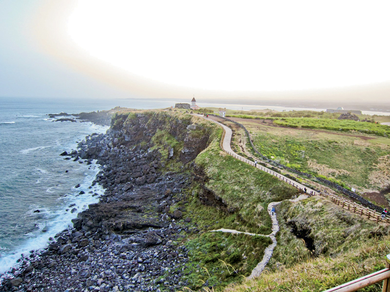 Amura,Corea del Sur,South Korea,Seúl,Busan,Isla Jeju,Villa de Bukchon Hanok, La playa Seopjikoji ha sido el set de filmación de varios dramas televisivos.