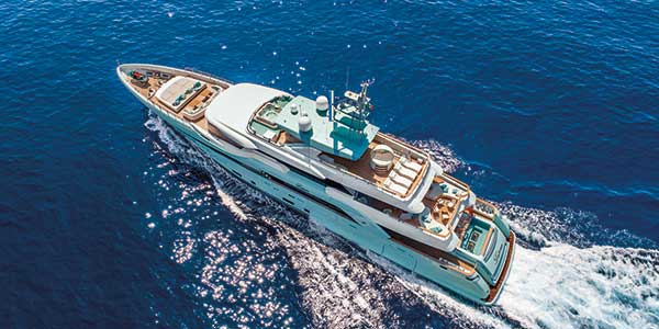 CRN Latona Endless Beauty - CRN Yachts