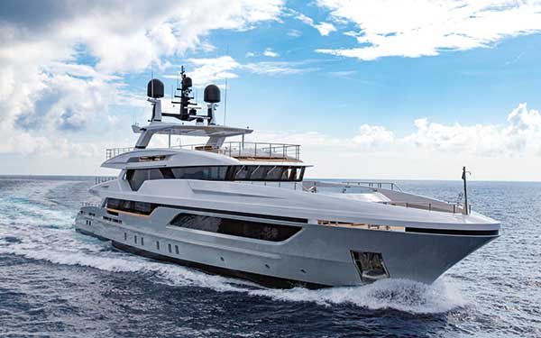 Baglietto 48m T-Line Silver Fox - Banglietto