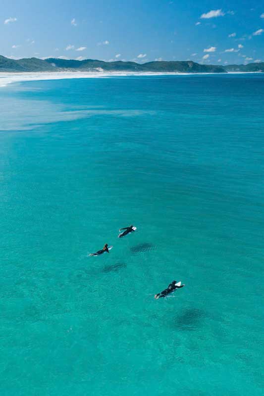 Amura,Amura World,Amura Yachts,Australia,Australia Occidental, El surf es uno de los deportes más importantes para los australianos, las mejores olas se pueden encontrar en este continente. 