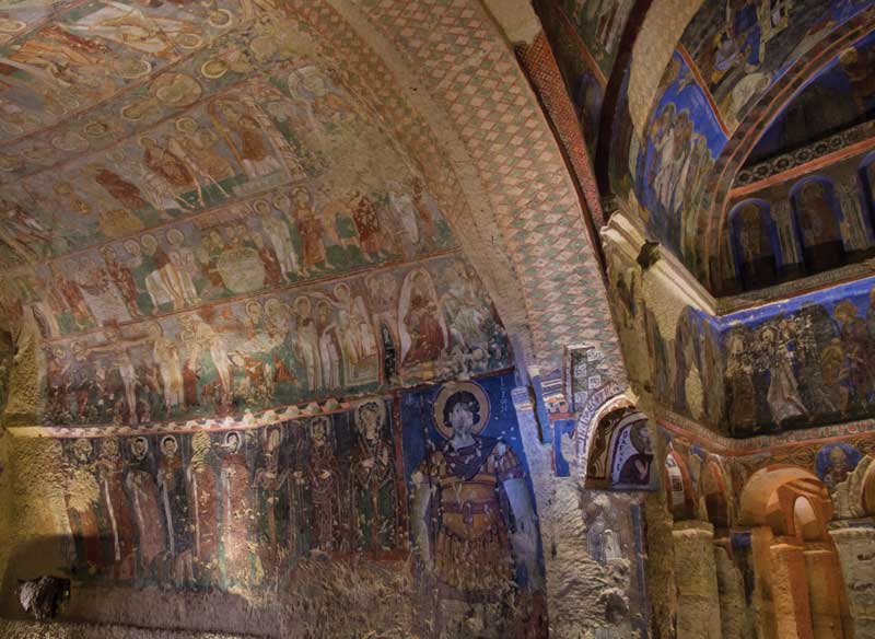 Amura,AmuraWorld,AmuraYachts,Perlas del arte y la arquitectura, Iglesia de la Hebilla, la más grande en Goreme.