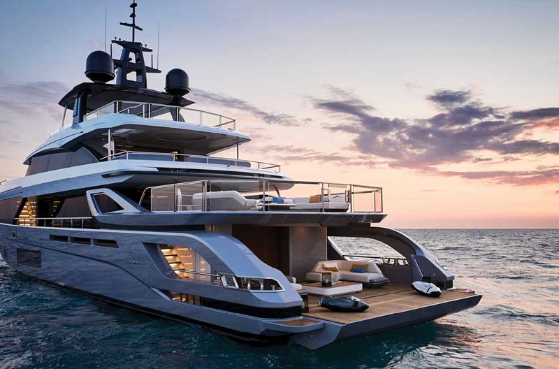 Amura,AmuraWorld,AmuraYachts,Azimut Grande Trideck, La embarcación está realizada en fibra de carbón. El estilismo exterior es de Alberto Mancini, y el diseño del casco de Ausonio Naval Architecture y Azimut Yachts.