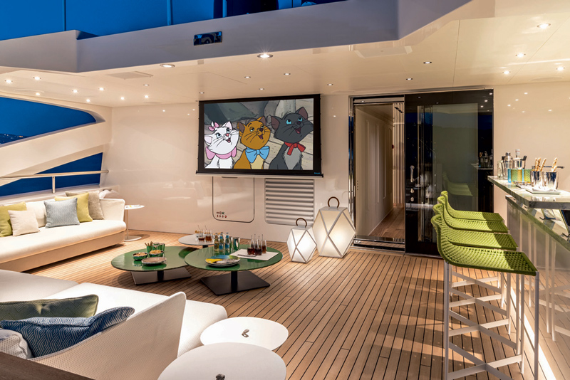 Amura,Amura World,Amura Yachts,Catar,Qatar,Doha,CRN, The living areas are beautifully decorated.