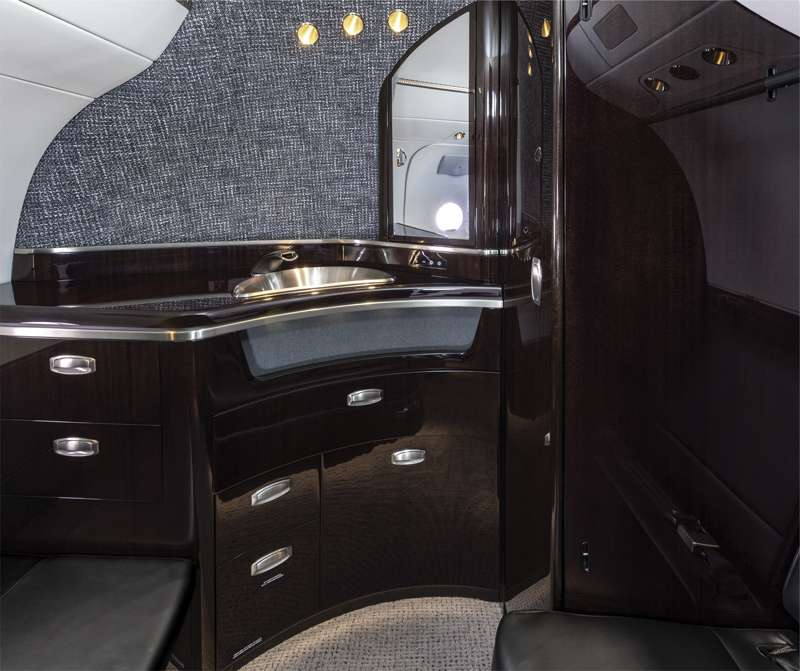 Amura,Amura World,Amura Yachts,Catar,Qatar,Doha,Cessna Citation Latitude, The cabin offers a storage compartment.