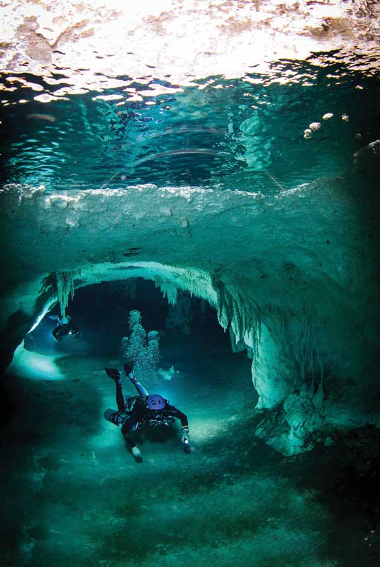 Amura,AmuraWorld,AmuraYachts,Xtreme marine sports, Cave diving is a new world.
