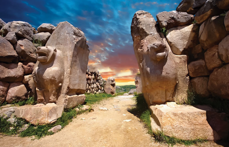 Amura,AmuraWorld,AmuraYachts,Tasmania,Los hititas, Ruins of the entrance gate to the city of Hattusa.